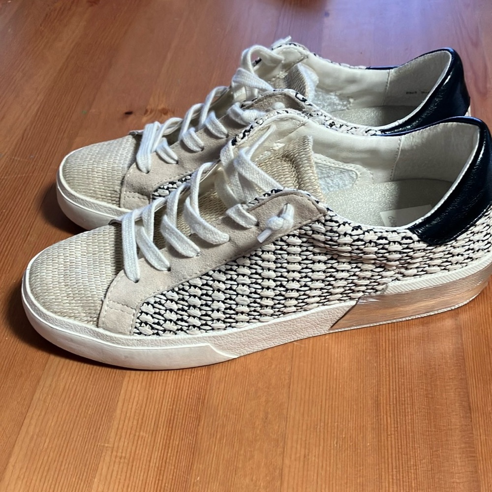 Dolce Vita Zina Sneaker tennis shoe size 8 black natural raffia like new